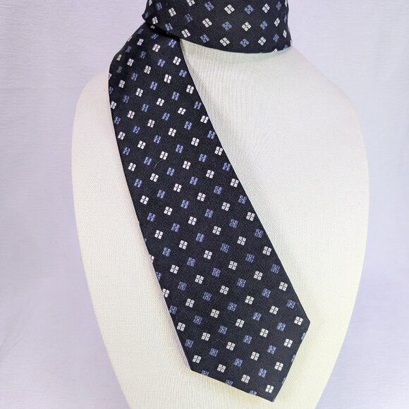 Geoffrey Beene Men's Tie 100% Silk Black Blue White - Picture 1 of 6